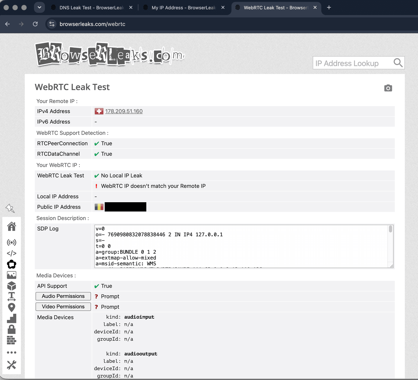 Testul WebRTC de pe browserleaks.com cu Hola pornit: IP-ul public e din Elveția, dar la Public IP Address apare adresa reală din România, acoperită în captură