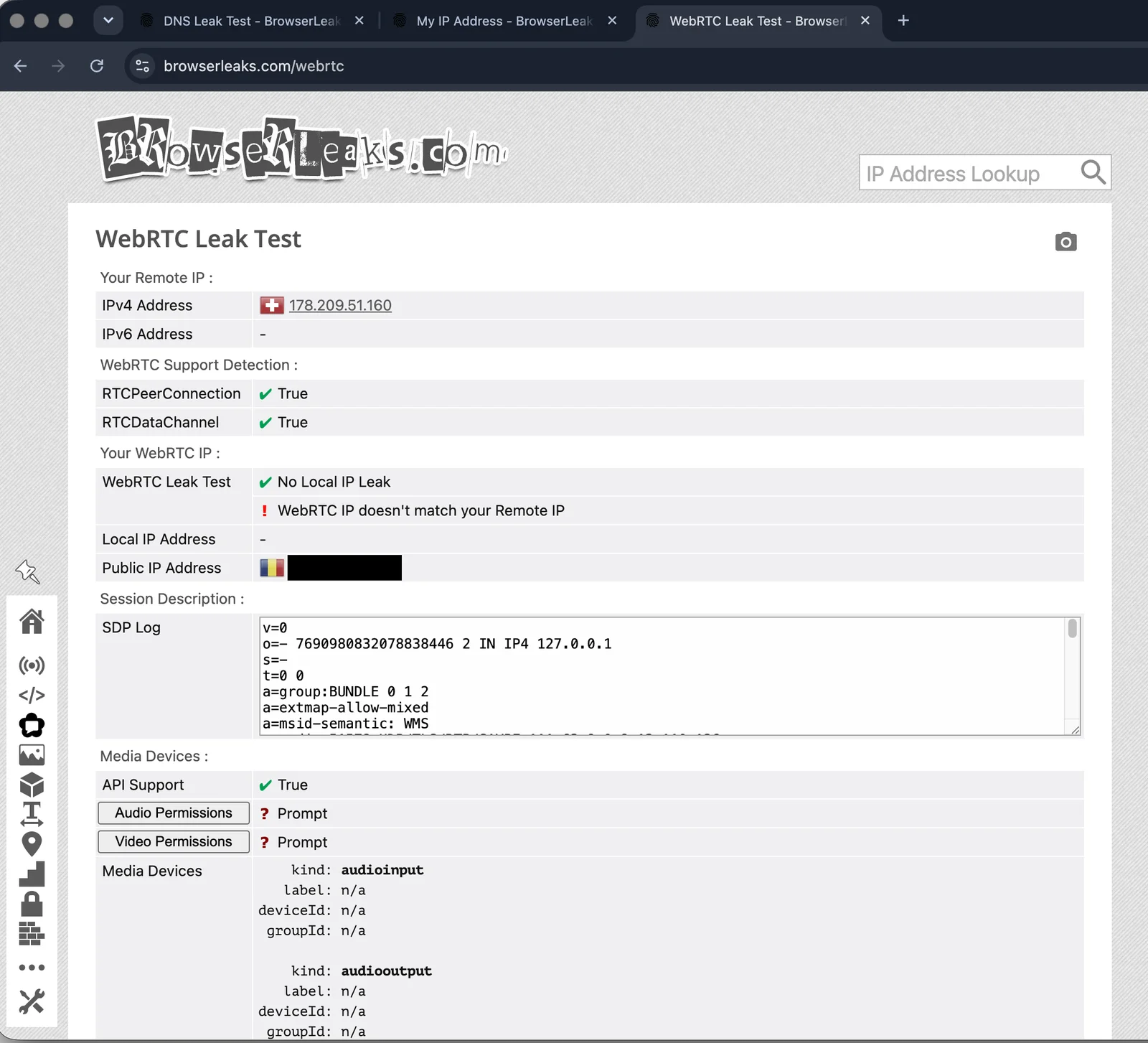 Testul WebRTC de pe browserleaks.com cu Hola pornit: IP-ul public e din Elveția, dar la Public IP Address apare adresa reală din România, acoperită în captură