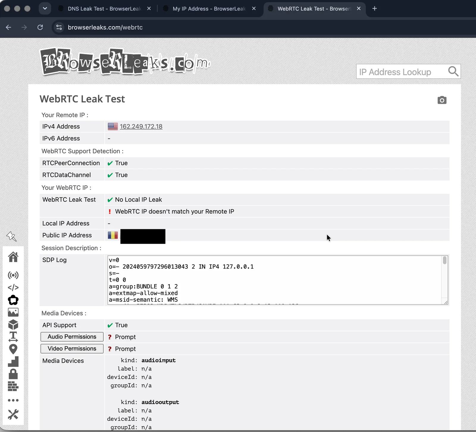 Testul WebRTC de pe browserleaks.com cu Urban VPN pornit: IP-ul public e din SUA, dar la Public IP Address apare adresa reală din România, acoperită în captură